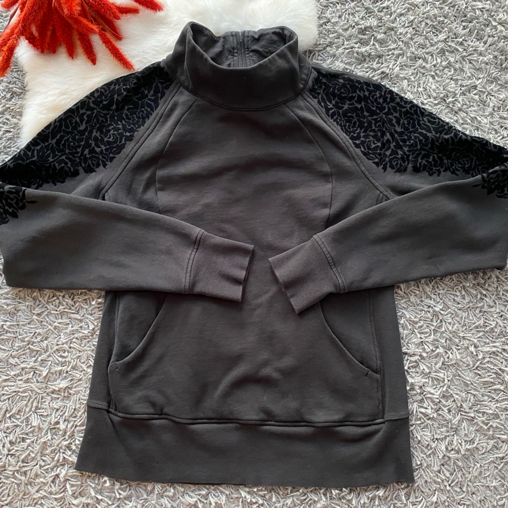 Lululemon Floral Flock Pullover - Picture 4 of 10